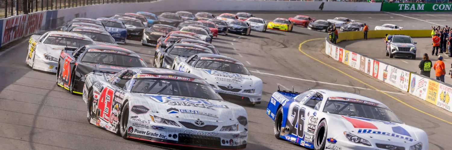 5 Flags Speedway banner