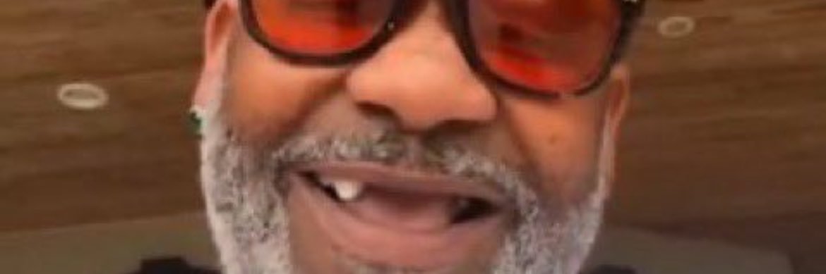 SimplyPetty's profile banner image