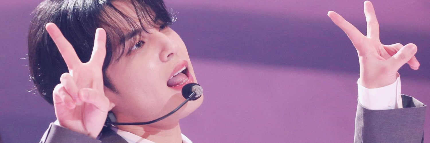 8boolchool's profile banner image