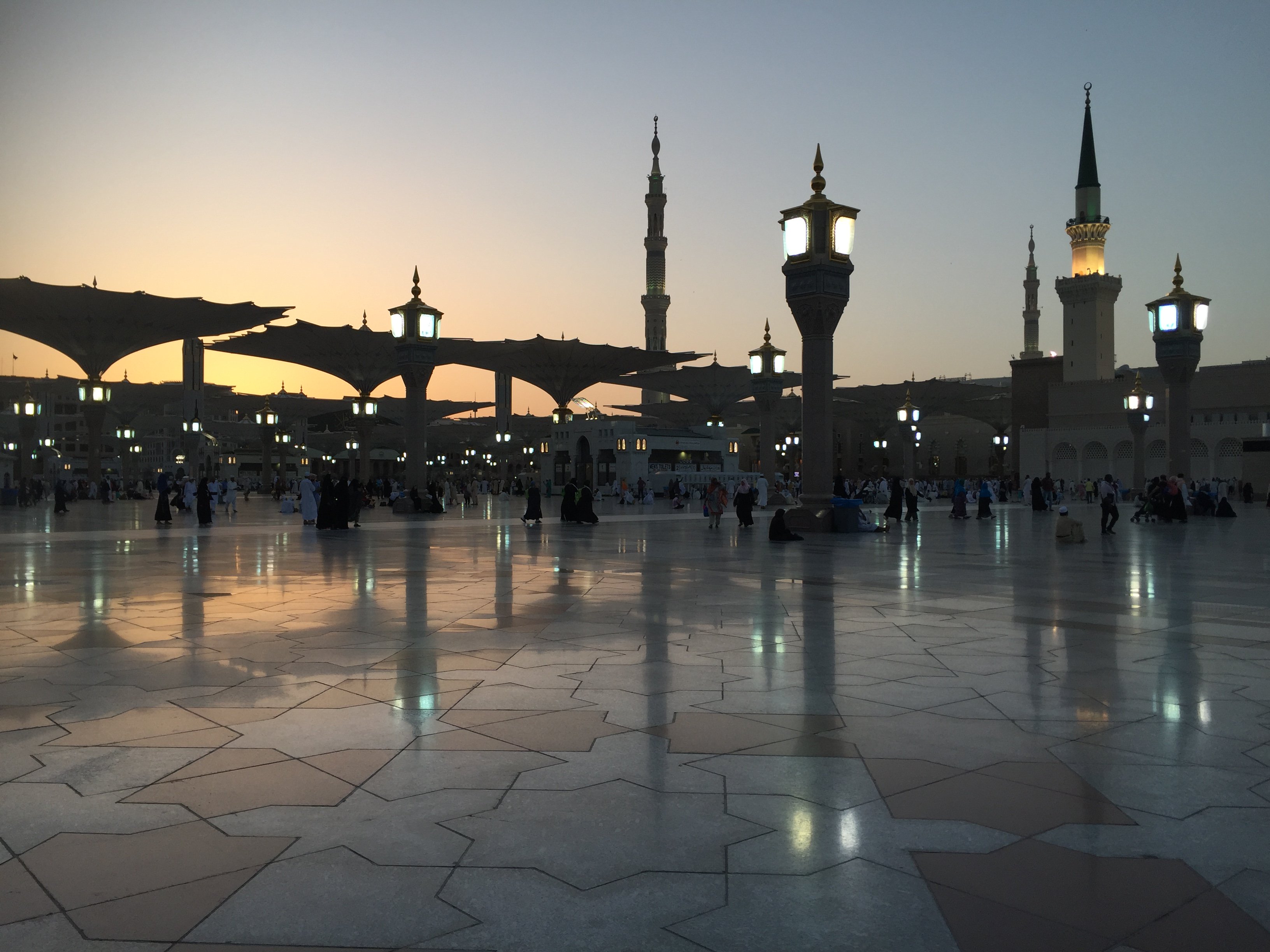 Abc - محتاجة متبرع كلية B+ banner