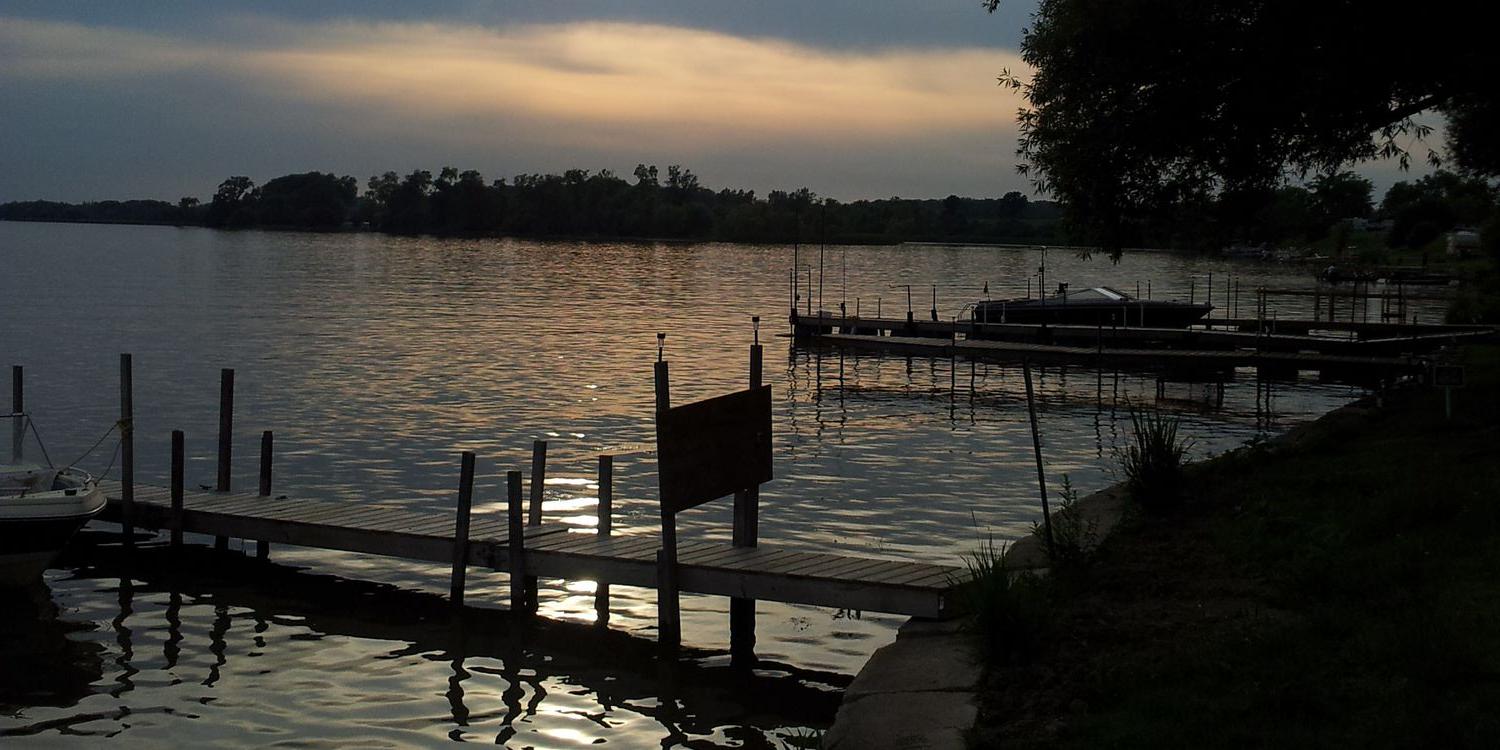 Laurie G 🇨🇦🇨🇦🇨🇦🇨🇦🇨🇦 banner