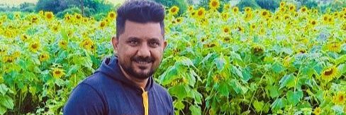 tausifs375's profile banner image