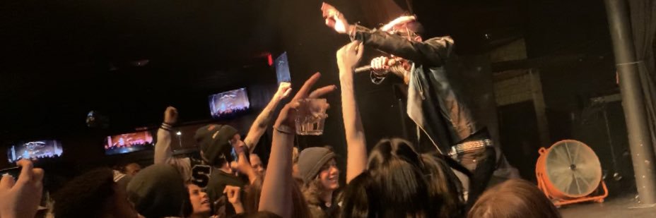 illsw's profile banner image