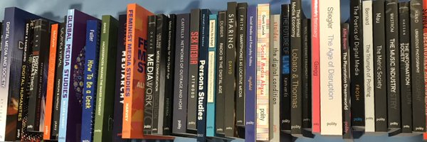 valeria_rg Profile Banner