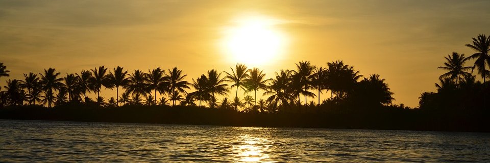 luis_fonsi_uk's profile banner image
