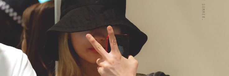 eeiyuh's profile banner image