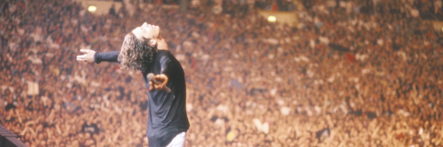U2rera's profile banner image