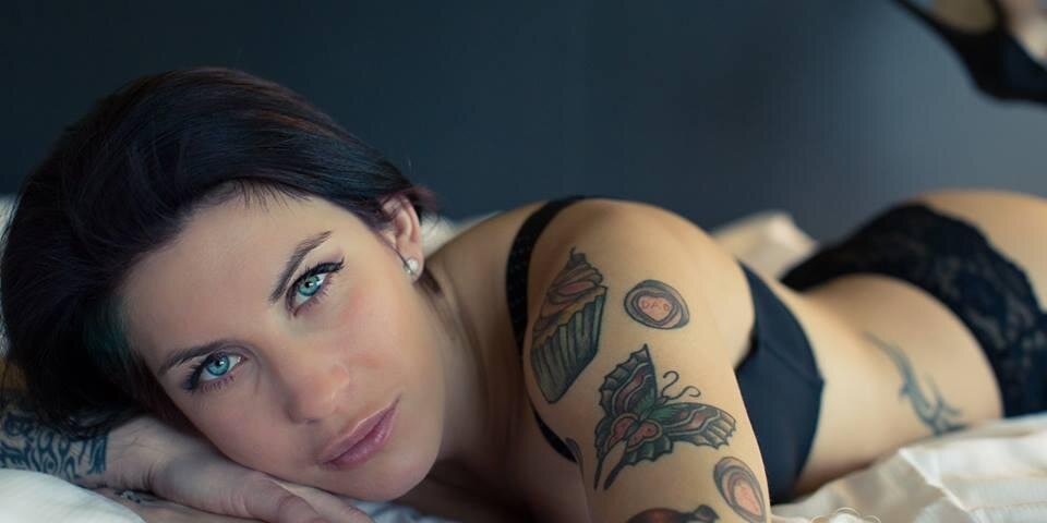 irenolivia's profile banner image