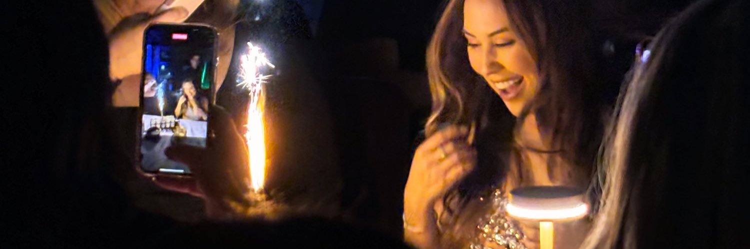 ingridvm's profile banner image