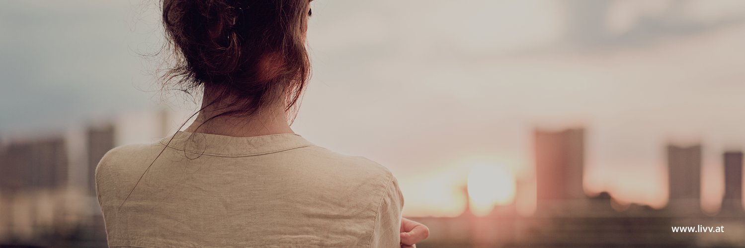 Livv_at's profile banner image