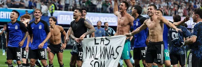 Carlos Giménez banner