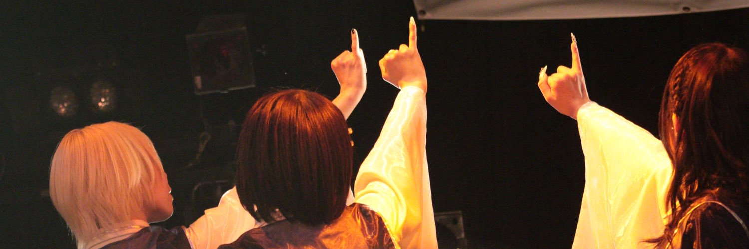 heta_heta_heta's profile banner image