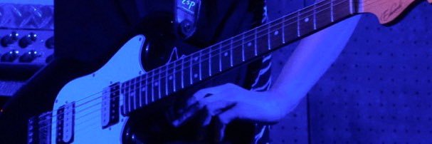 y000sn's profile banner image