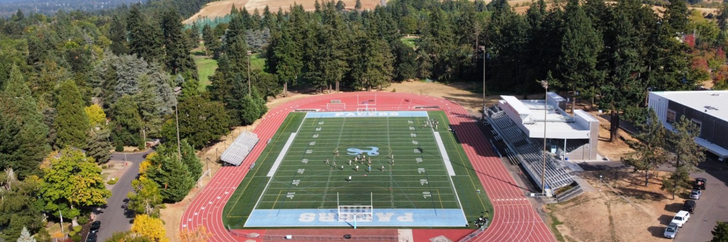 Lakeridge Football's banner