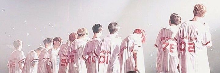 L U K A banner