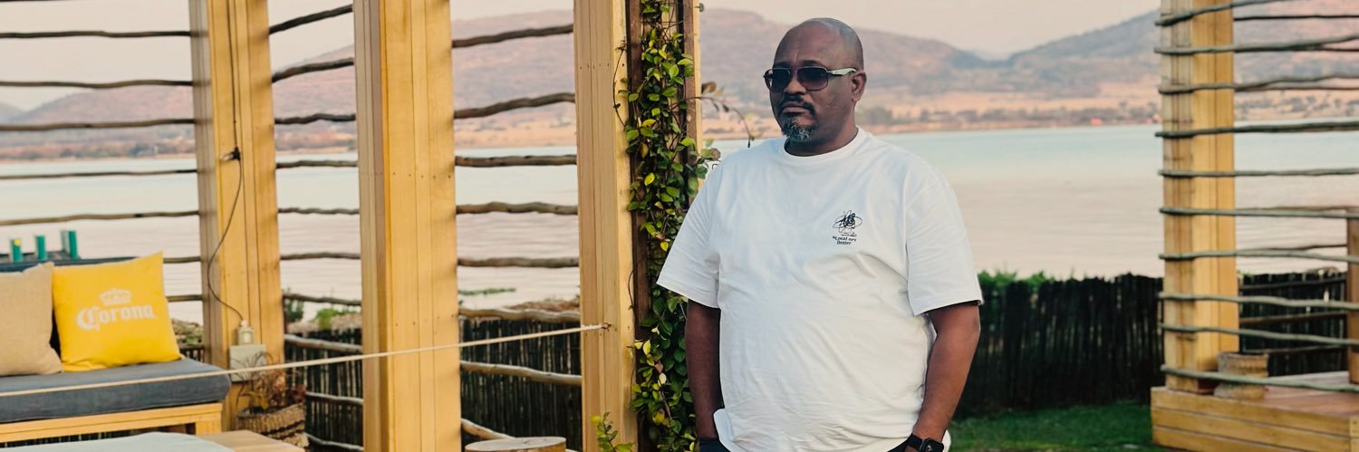 cmabote's profile banner image