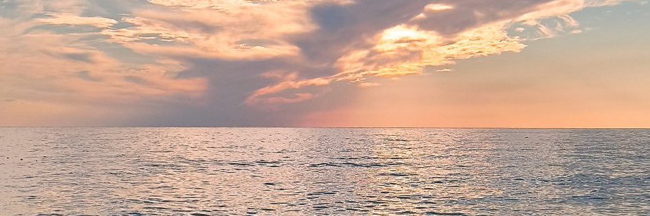 burcusuvibes's profile banner image
