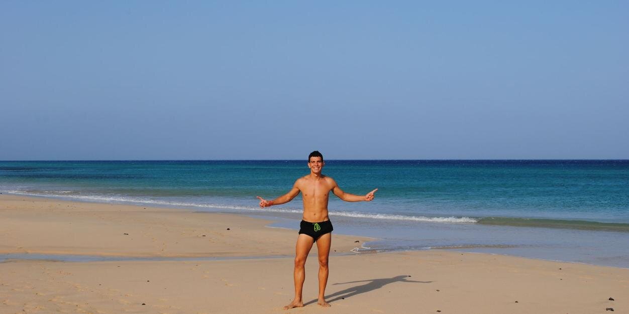 adrianmaestreg's profile banner image