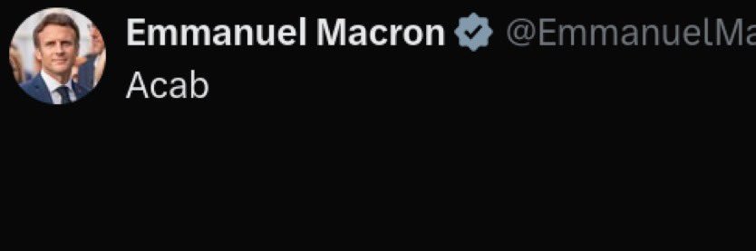 une meuf qui lit des livres banner