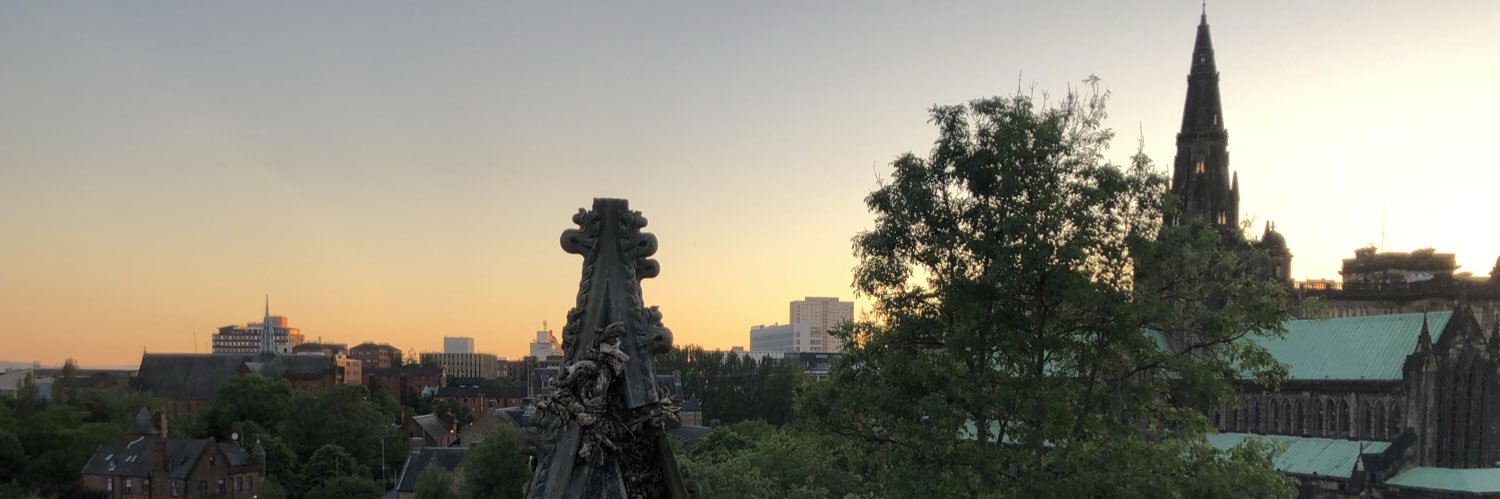 lizzylionheart's profile banner image