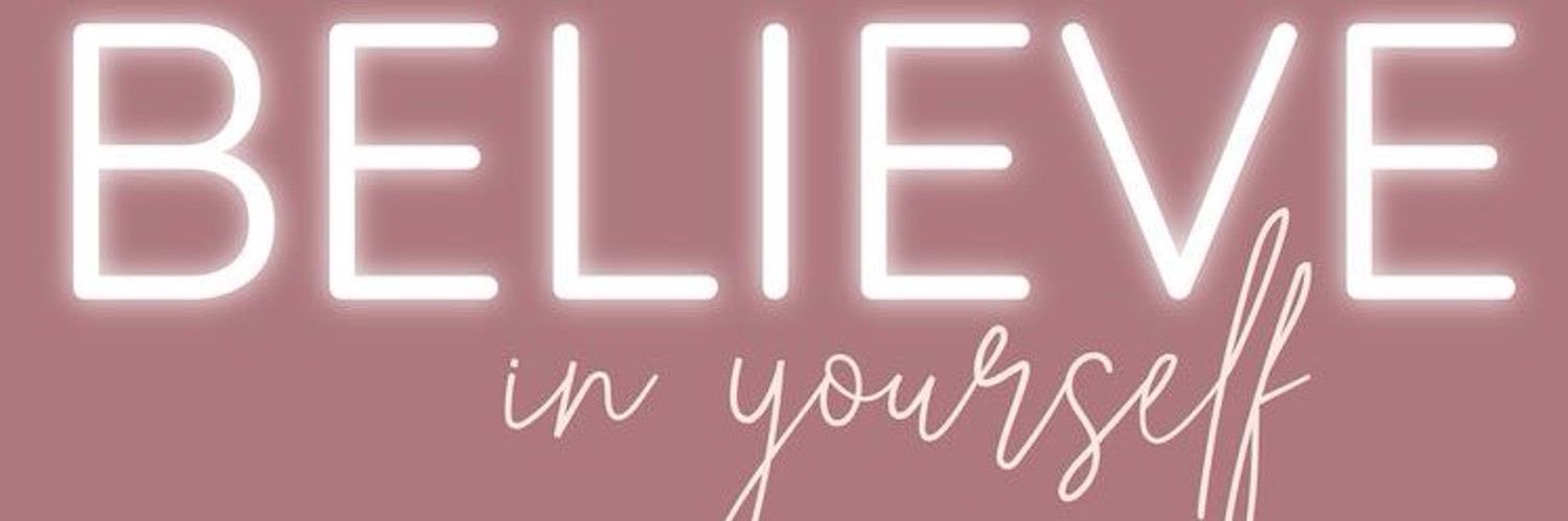 traceyrenay's profile banner image