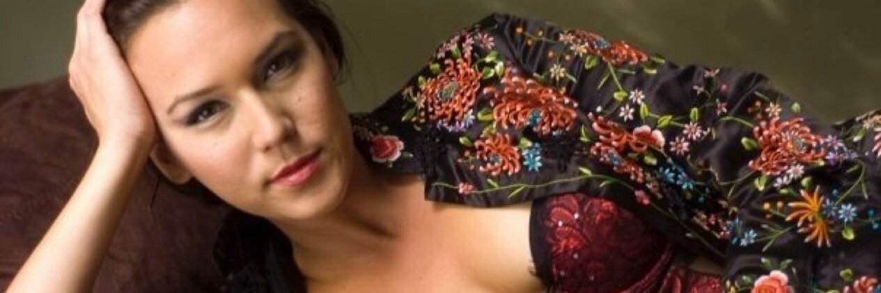 Simone Bailly banner