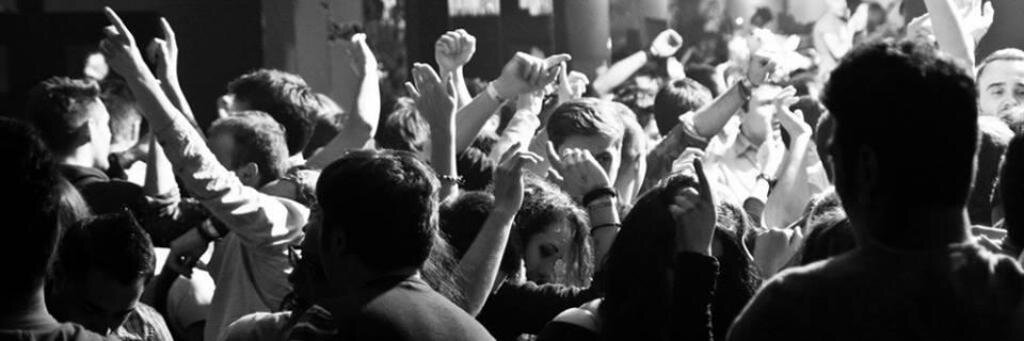 Momo Deejay banner