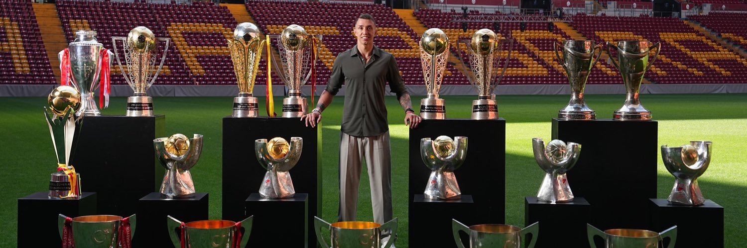 EmrSamet's profile banner image