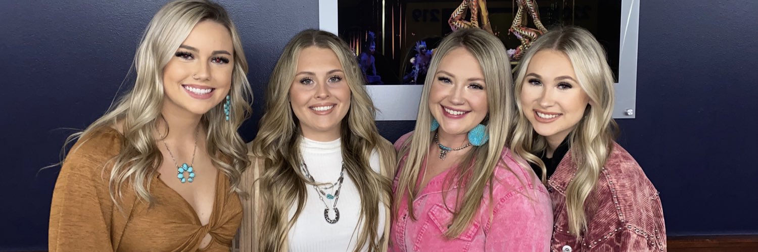 Its_Meredith33's profile banner image
