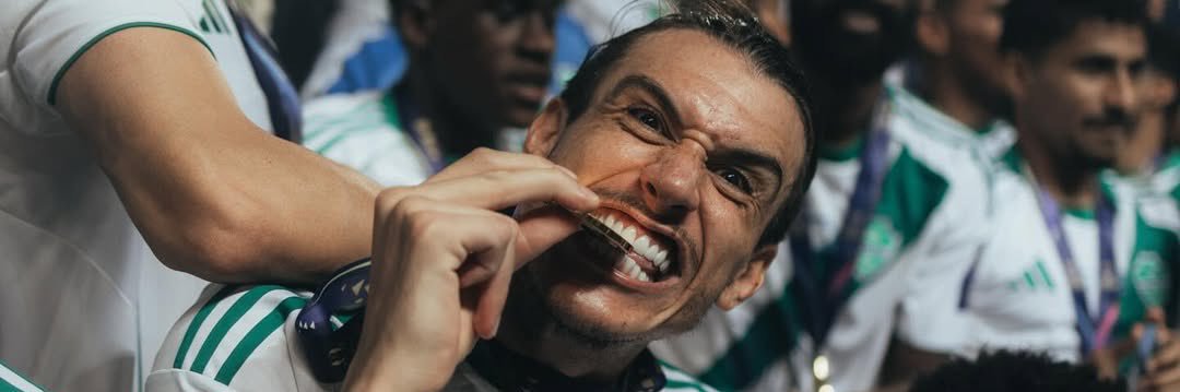 ᴵ ᴮ ᴿ ᴬ ᴴ ᴱ ᴱ ᴹ ᵜ banner