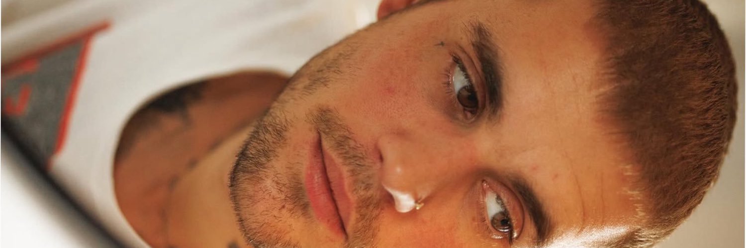 royalsluis's profile banner image