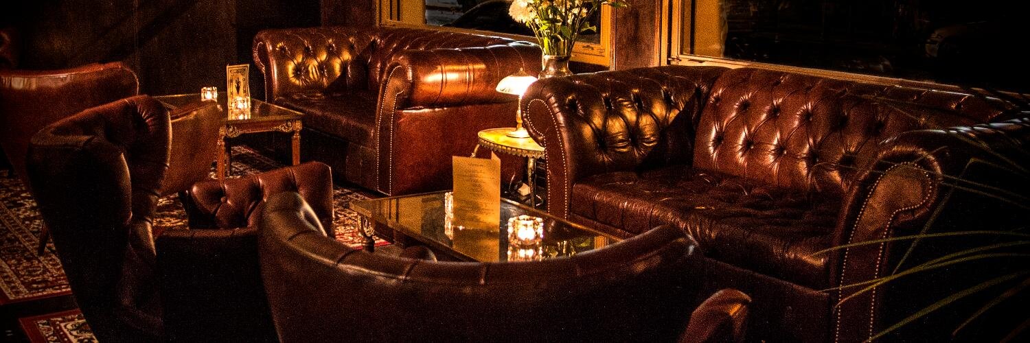 Verne Cocktail Club banner