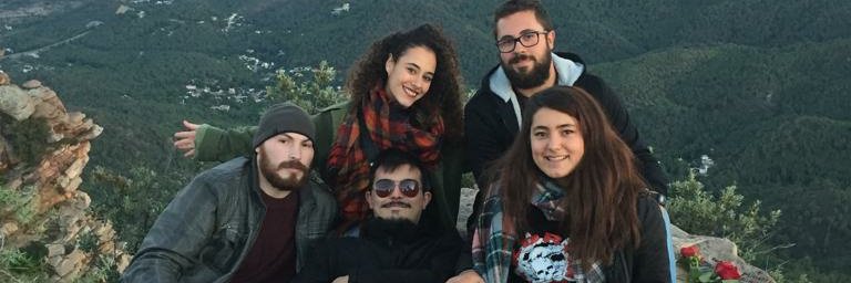 Deeniisa16's profile banner image