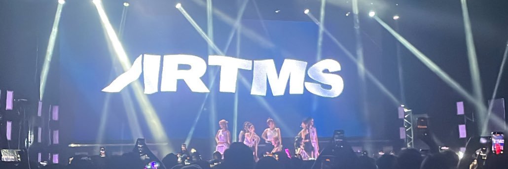 mariana sim eu vou no show do bts banner