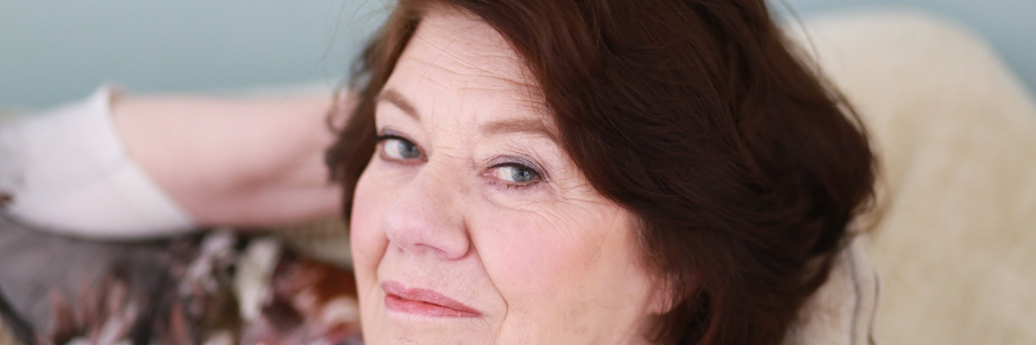 Anne Perry banner