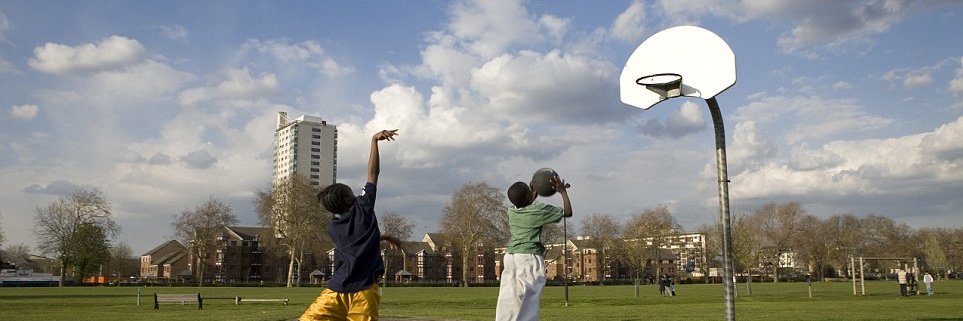 Hackney Downs Park 🌲🌳🌻🌼 banner