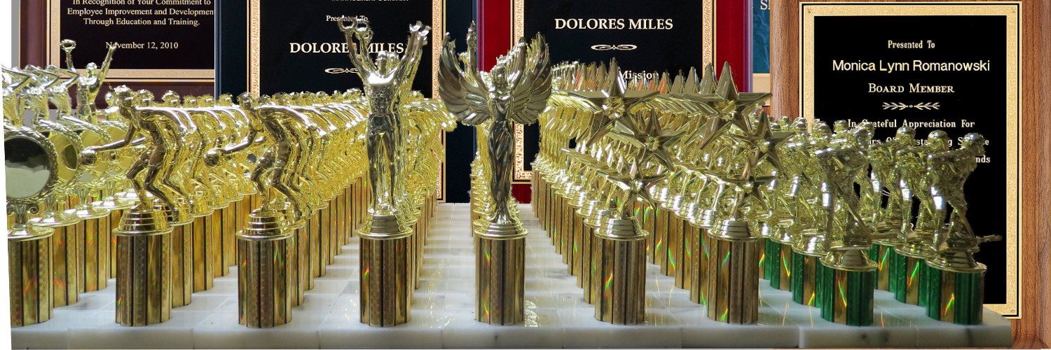 ReadingTrophy's profile banner image