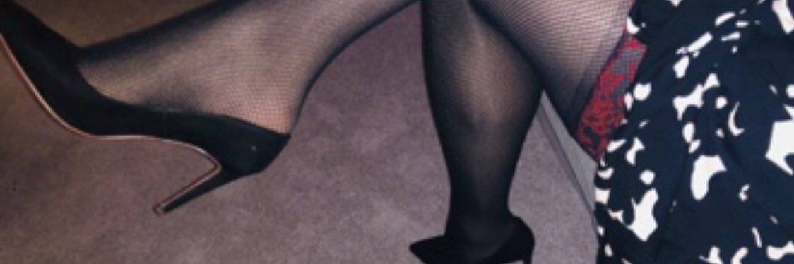 Nylon Zoe cd banner