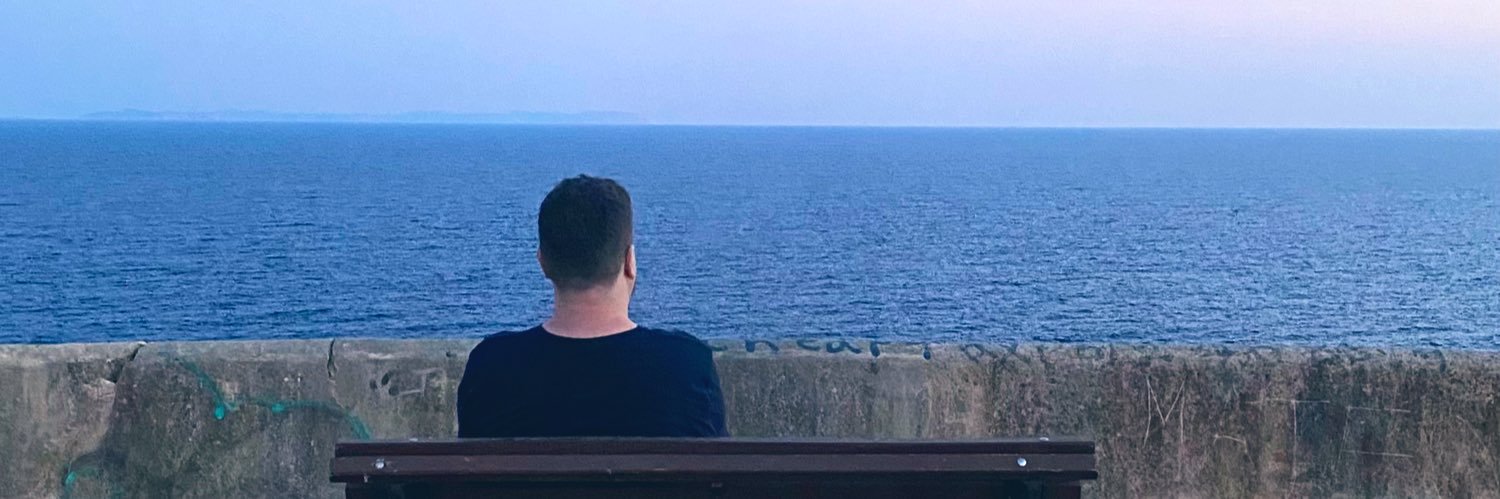 LeeSeaman's profile banner image