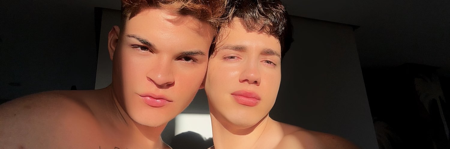 JACOB & DOUGLAS 🇪🇦's banner