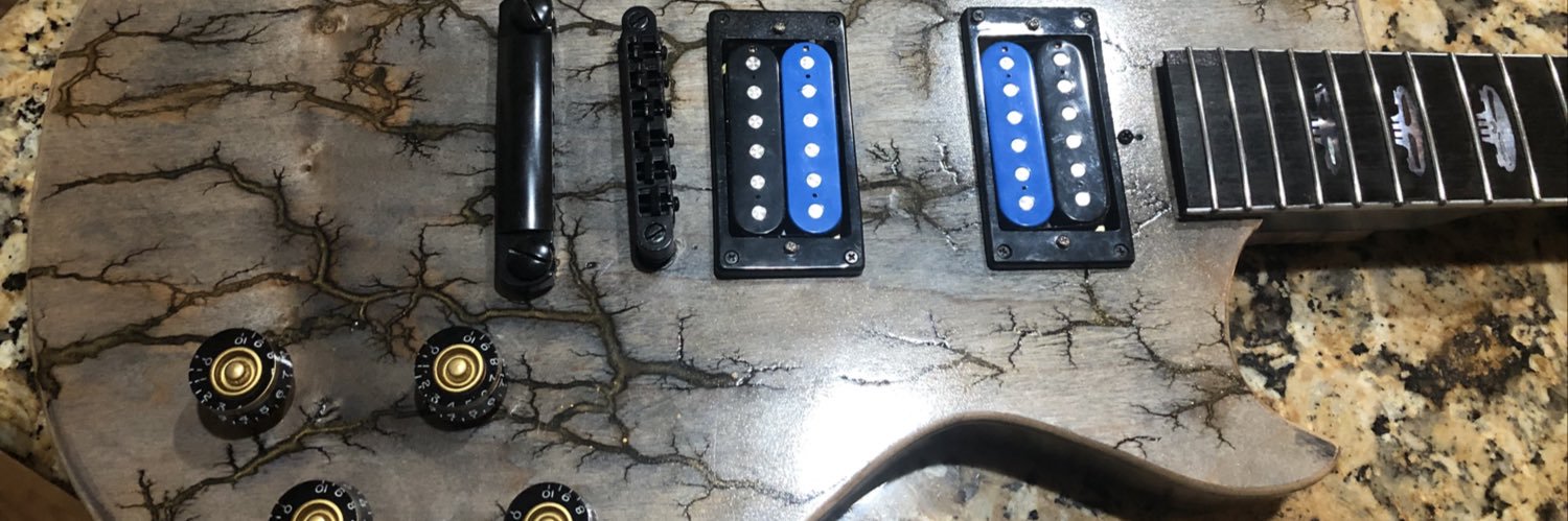 WikkedEgg Guitars banner