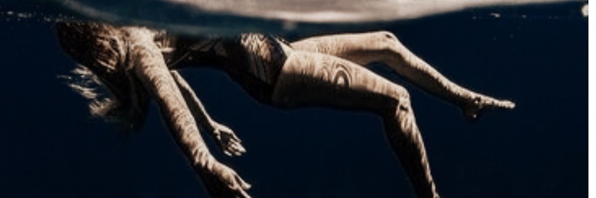 tridiningtyas's profile banner image