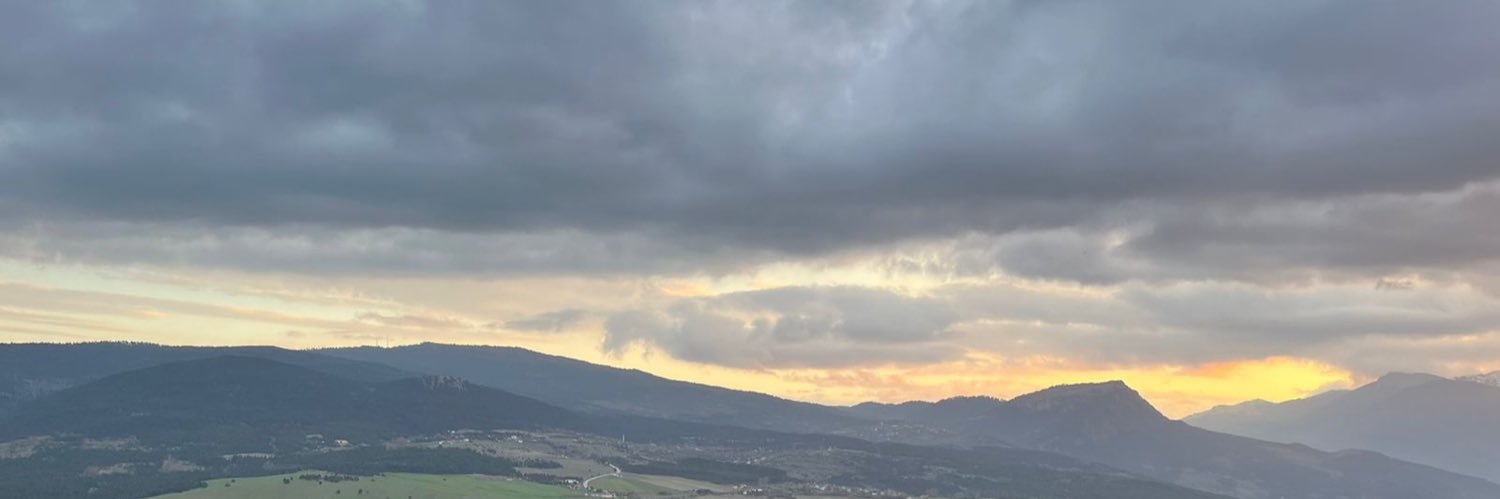 Buseeodabas's profile banner image