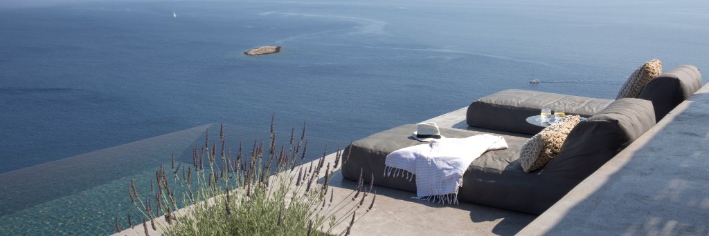 White Key Villas banner