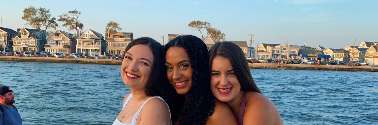 victoriaapapaa's profile banner image
