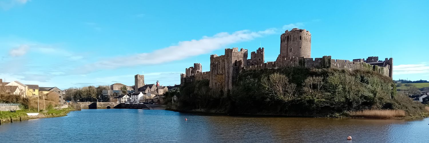 Louhillen's profile banner image