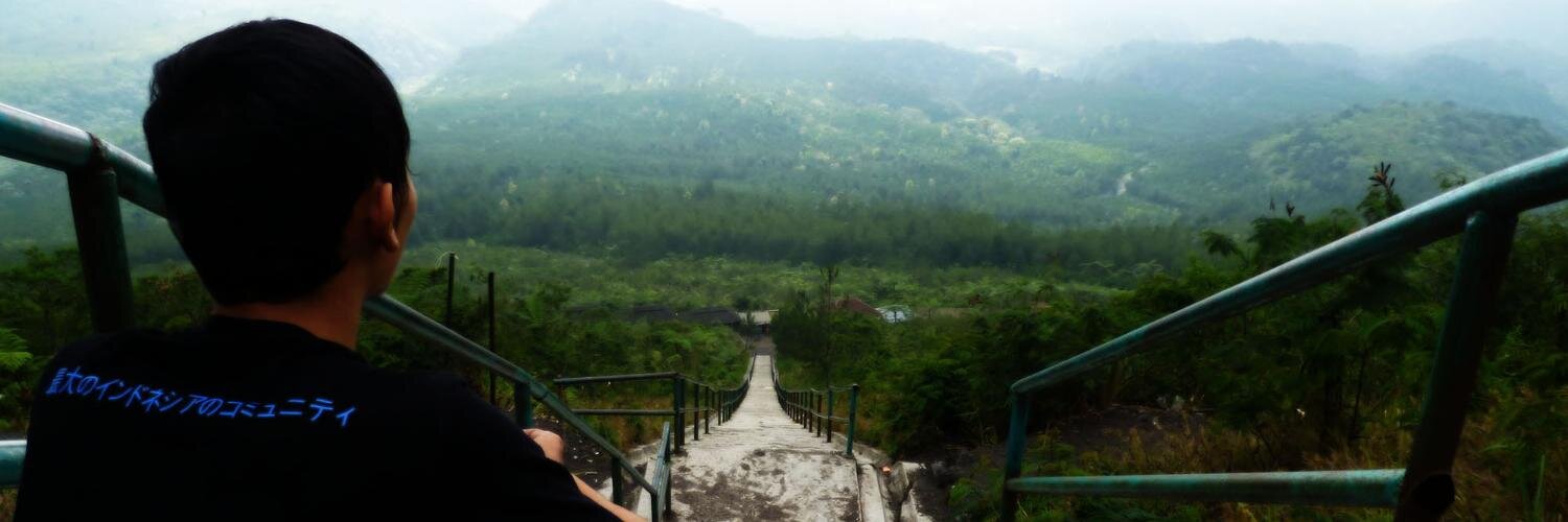 mask512's profile banner image