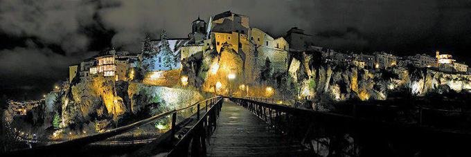 DeCuenca_'s profile banner image