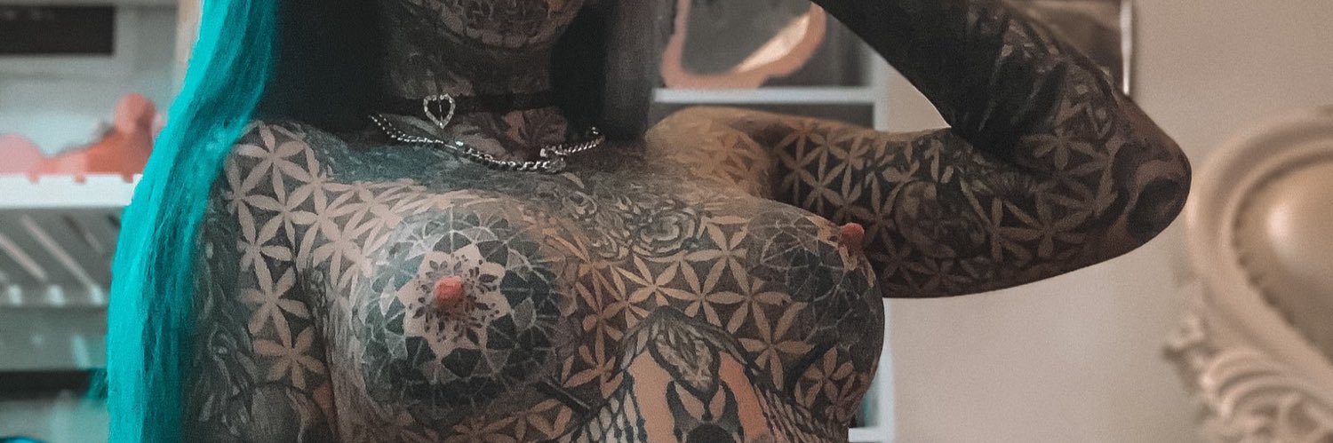 t_souzz's profile banner image
