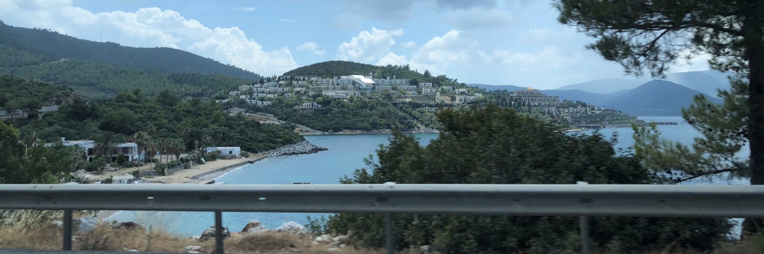 AlfadilHashim's profile banner image